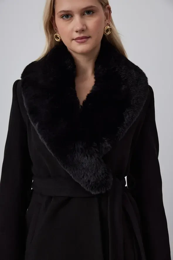 Cashmere Coat with Fur Collar - Black - 7