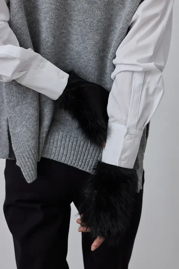 Sheepskin Gloves with Thumb Loop - Black - 2