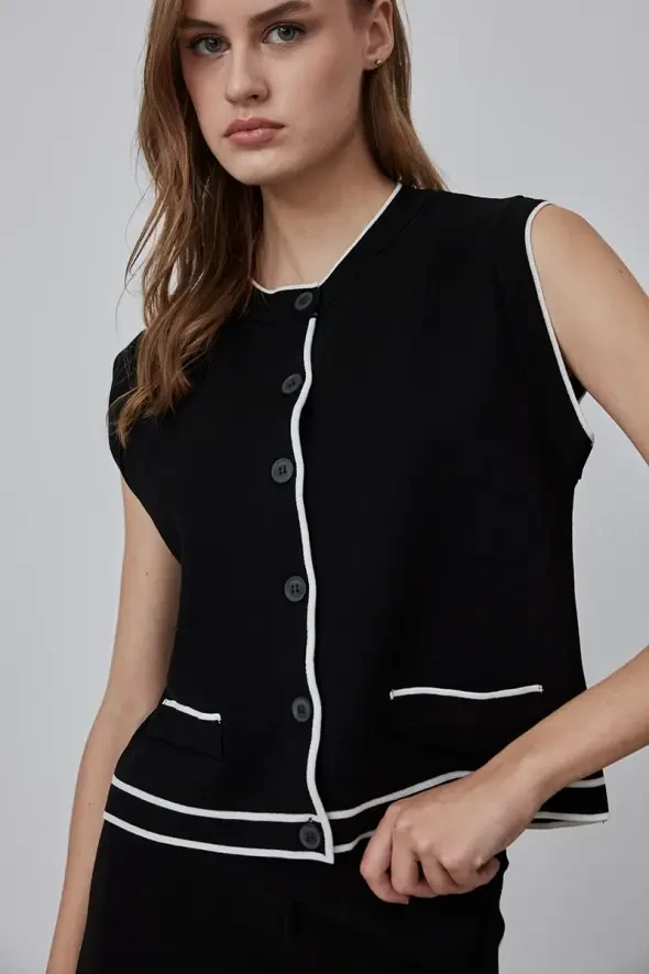 Striped Knitwear Vest - Black - 2