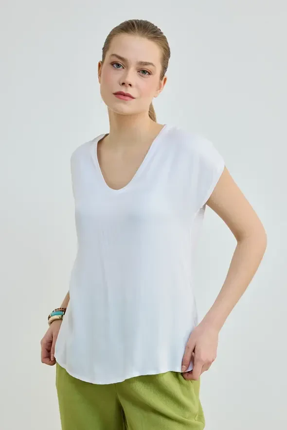 V Yaka Önü Saten Tshirt - Beyaz - 1