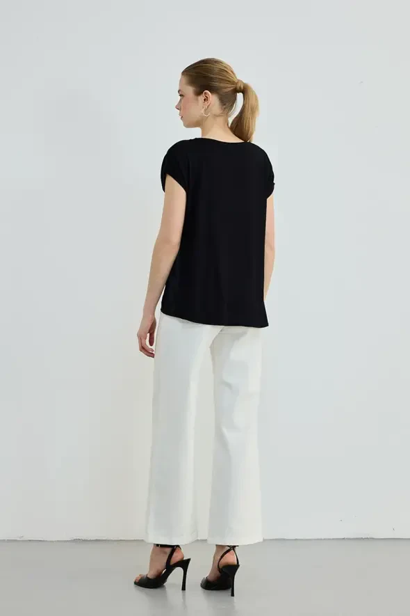 V Yaka Önü Saten Tshirt - Siyah - 4