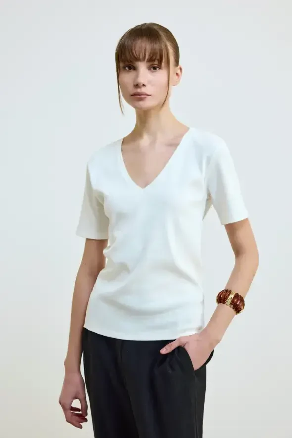 V Yaka Pamuk Kaşkorse T-Shirt - Ekru - 1